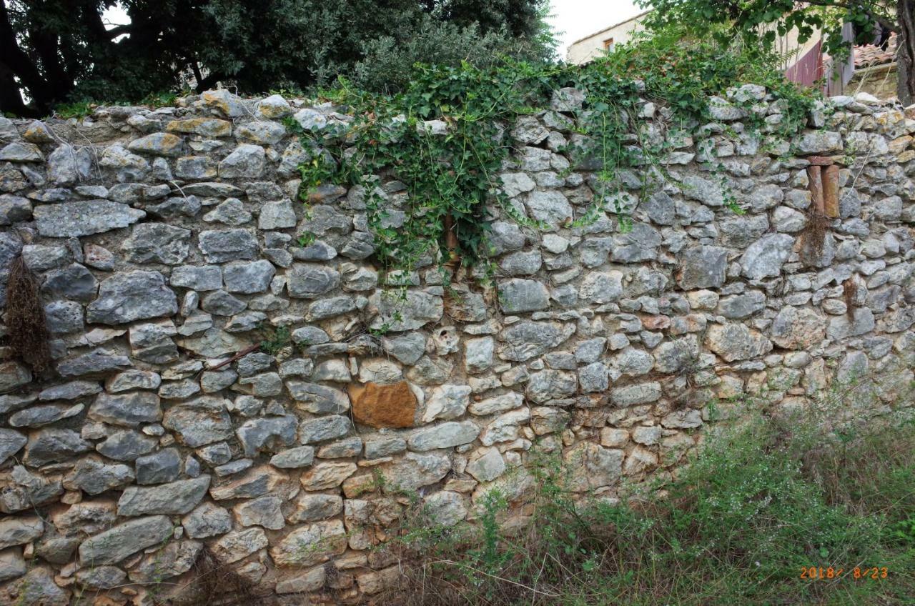 Studio Gard Calme Et Nature Russan Exterior photo